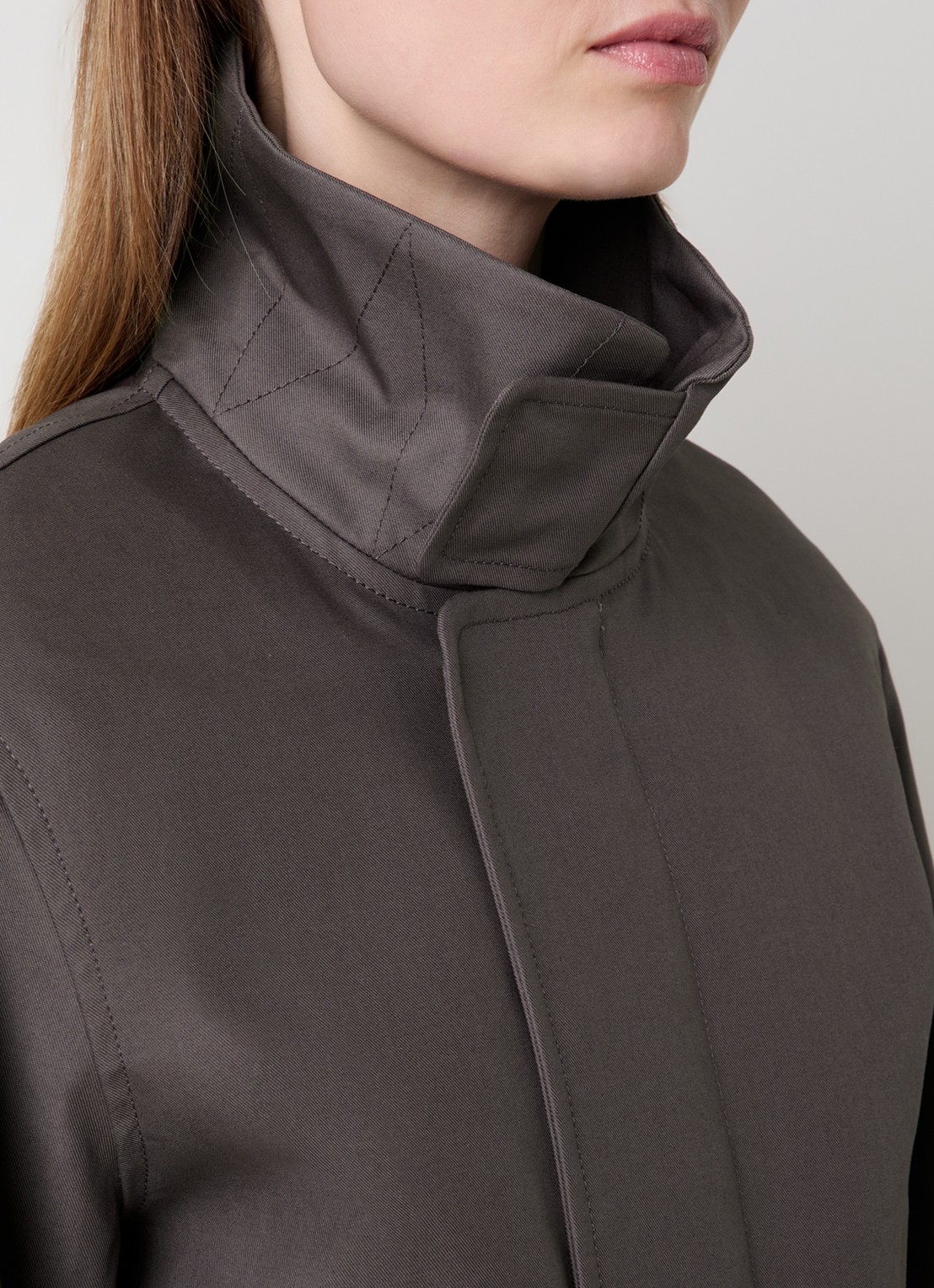Victoria Beckham Bomberjack met steekzakken - detail 2 taupe