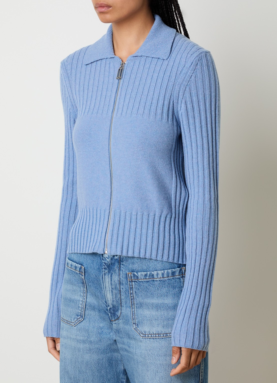 Victoria Beckham Fijngebreid vest in kasjmierblend - detail 2 blauwgrijs
