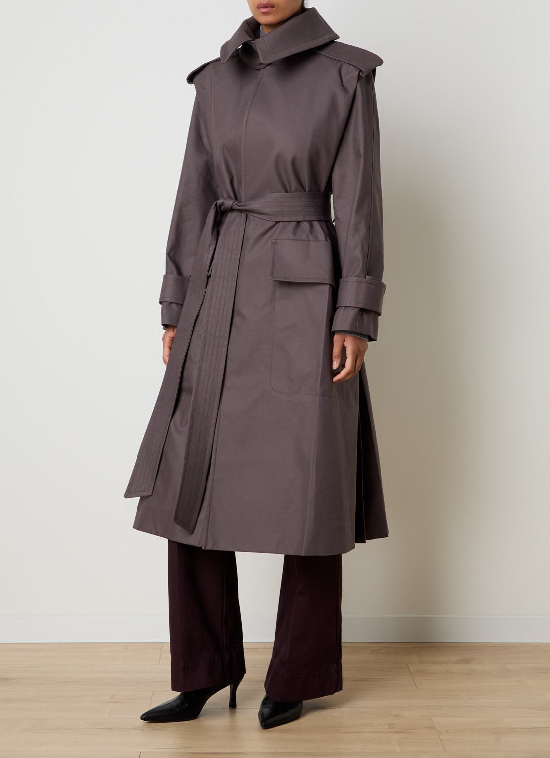 Victoria Beckham Philippa trenchcoat met strikceintuur - voorkant 2 antraciet