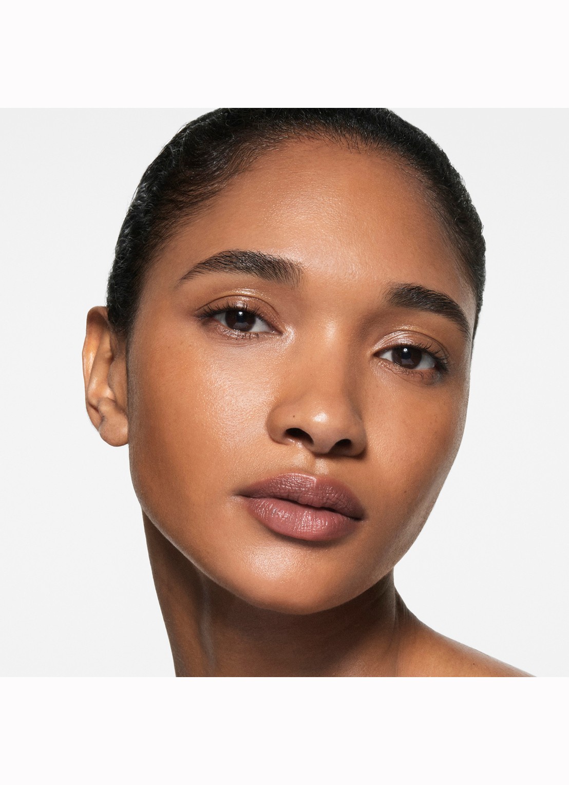 Victoria Beckham The Foundation Drops - foundation - detail 4 12 medium dark