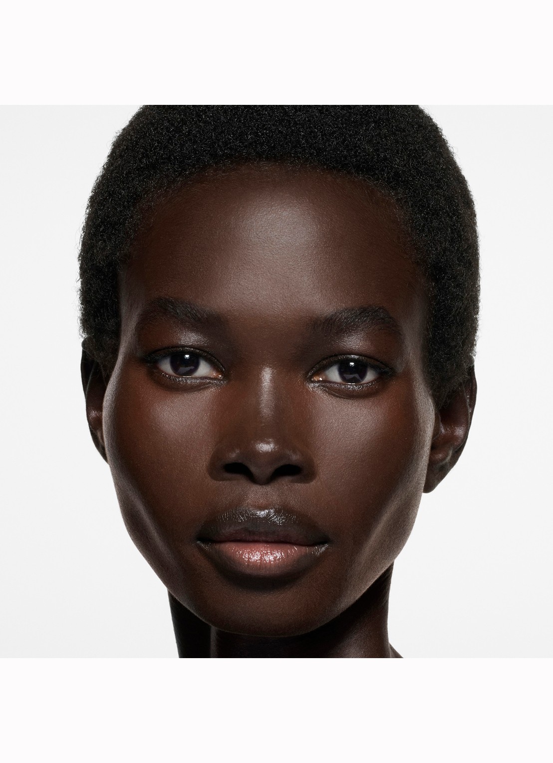 Victoria Beckham The Foundation Drops - foundation - detail 2 18 rich