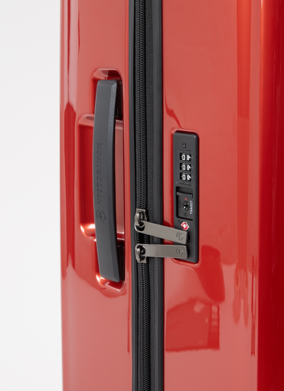 Victorinox Airox spinner 69 cm - detail 4 rood