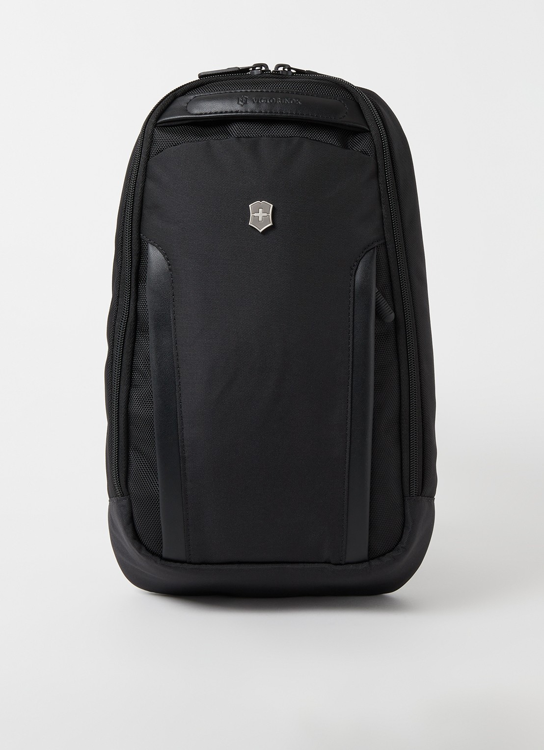 Victorinox Altmont Professional rugzak met logo - voorkant 3 zwart