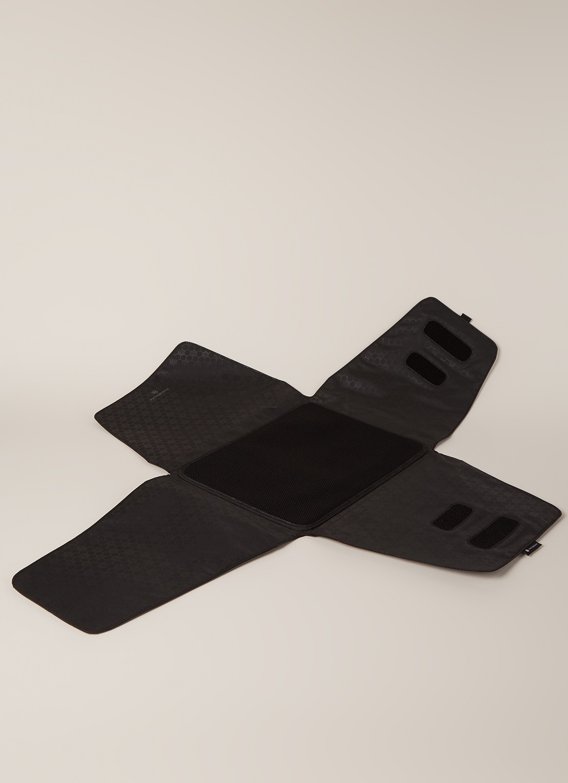 Victorinox Pakmaster medium kledinghoes - detail 3 zwart