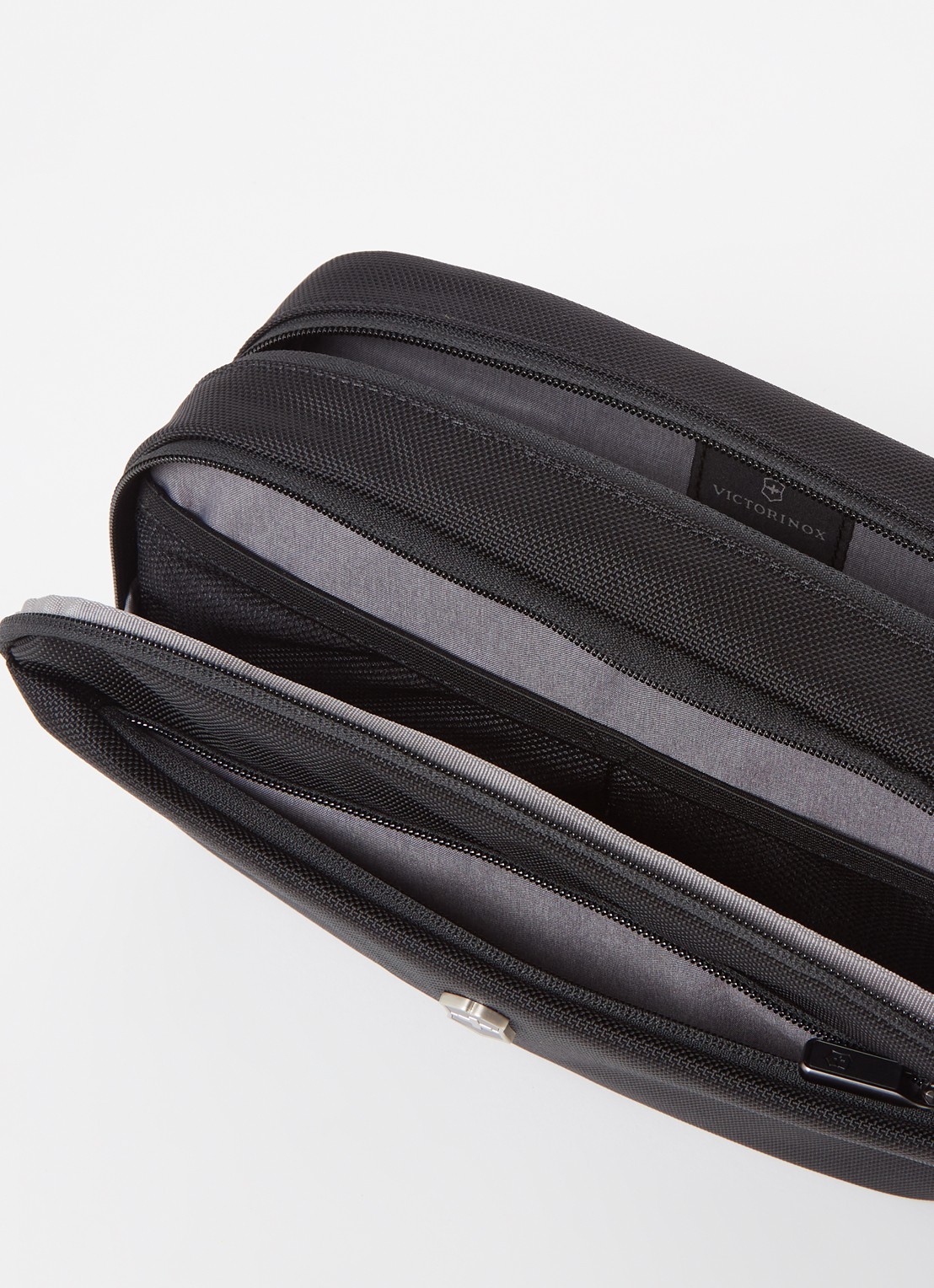 Victorinox Toilettas met logo - voorkant 2 zwart