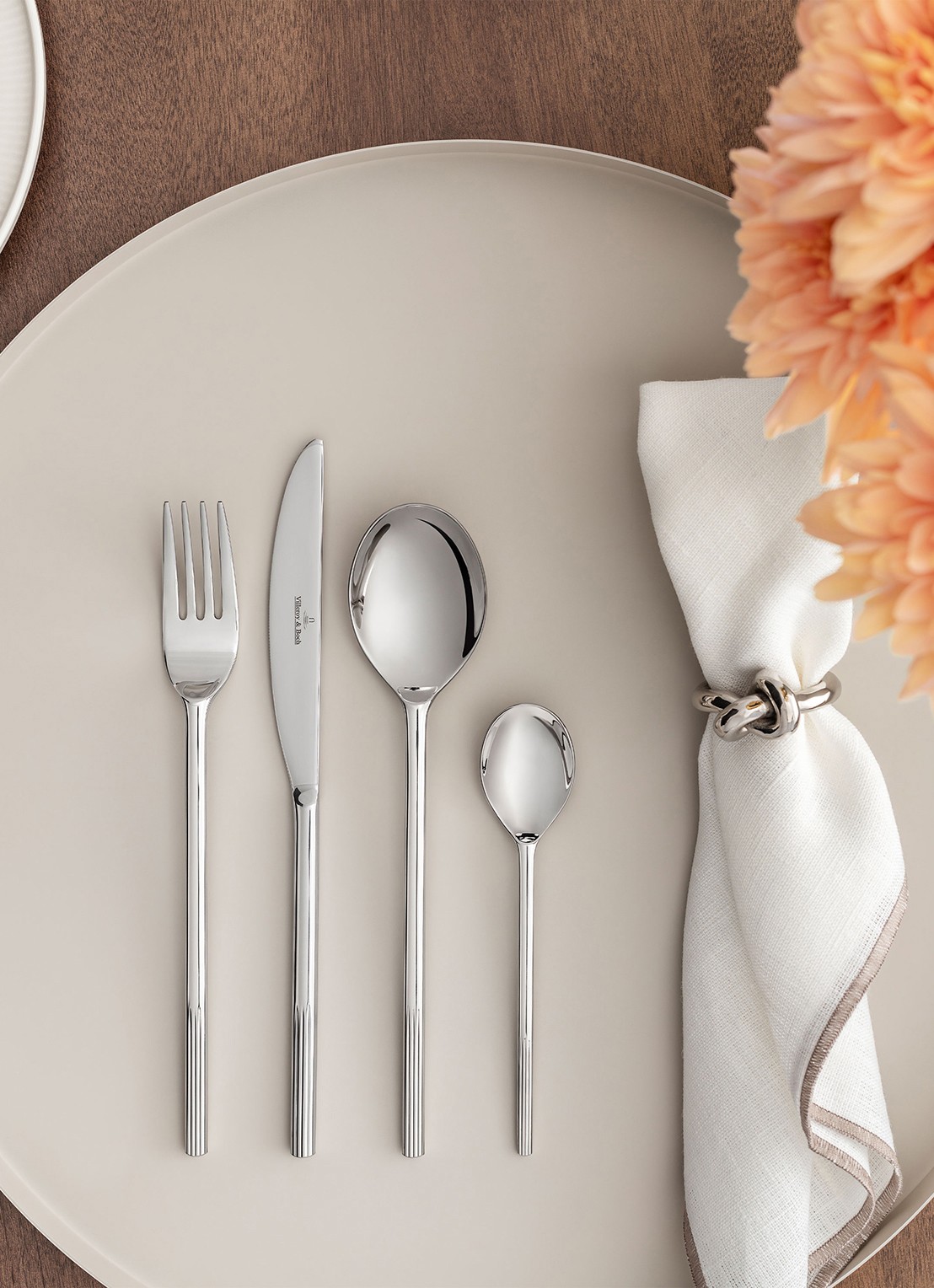 Villeroy & Boch Afina bestekset 24-delig - voorkant 4 zilver