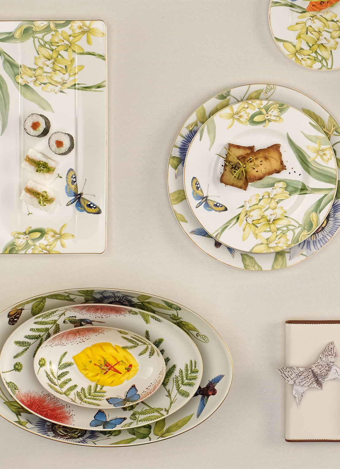 Villeroy & Boch Amazonia serveerschaal 38 cm - achterkant donkerblauw