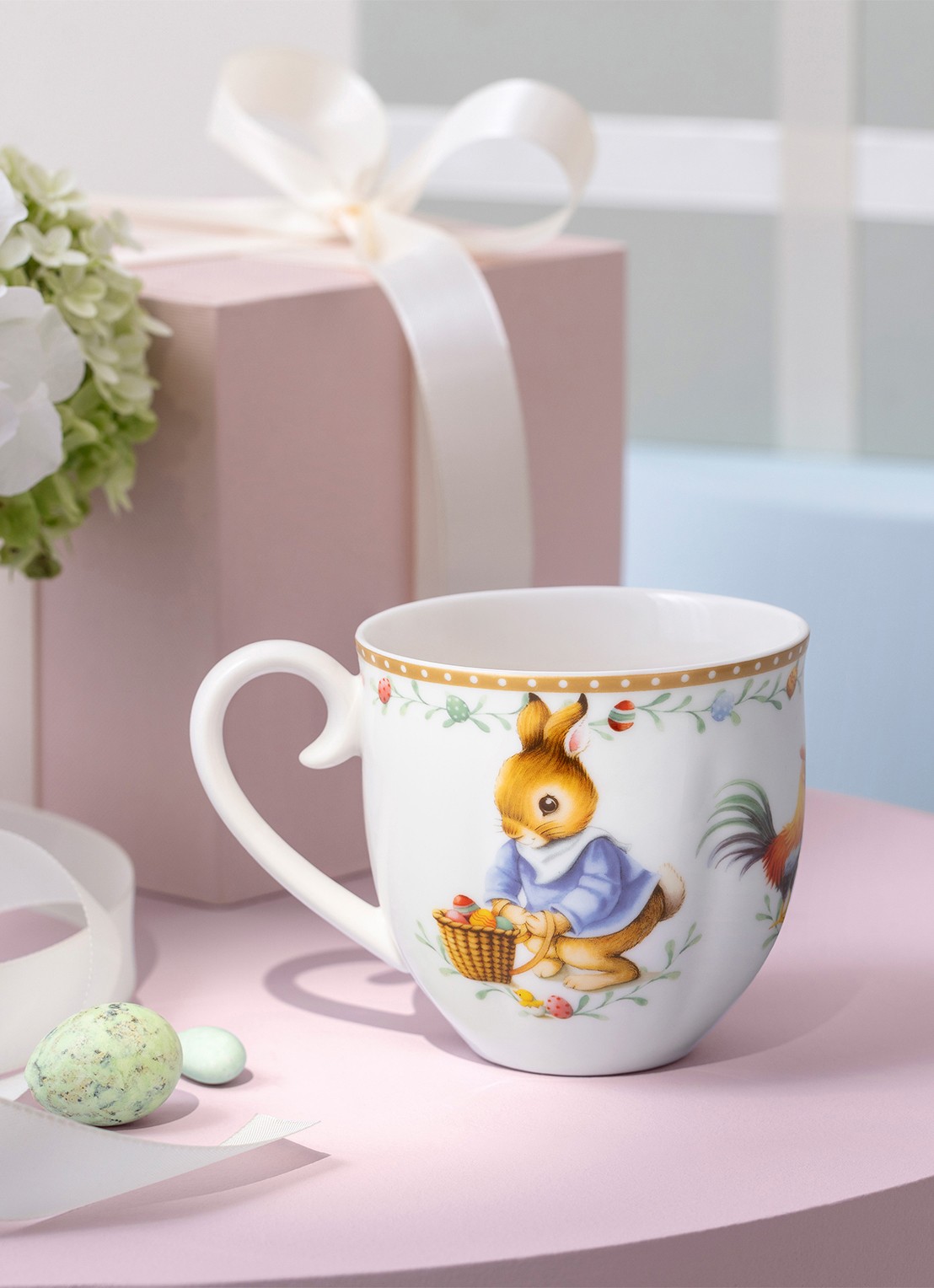 Villeroy & Boch Annual Easter Edition 2026 mok 39 cl - achterkant gebroken wit