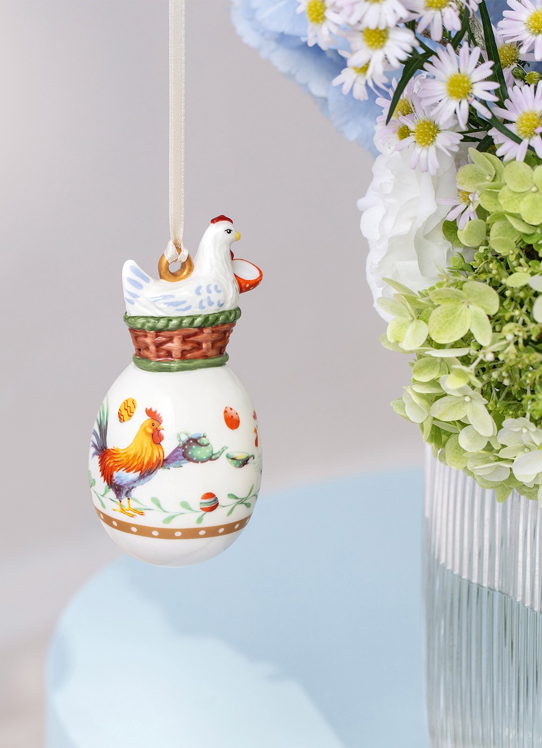 Villeroy & Boch Annual Easter Edition 2026 paashanger 9,5 cm - voorkant 3 gebroken wit