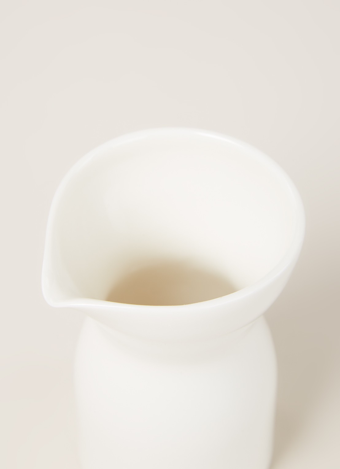 Villeroy & Boch Artesano Original melkkan 20 cl - detail 3 gebroken wit