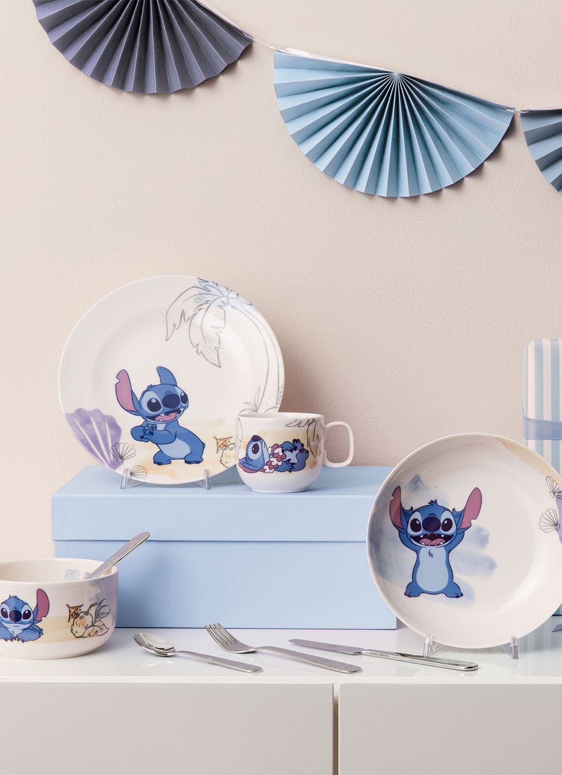 Villeroy & Boch Disney Stitch diep kinderbord 18,5 cm - achterkant blauw