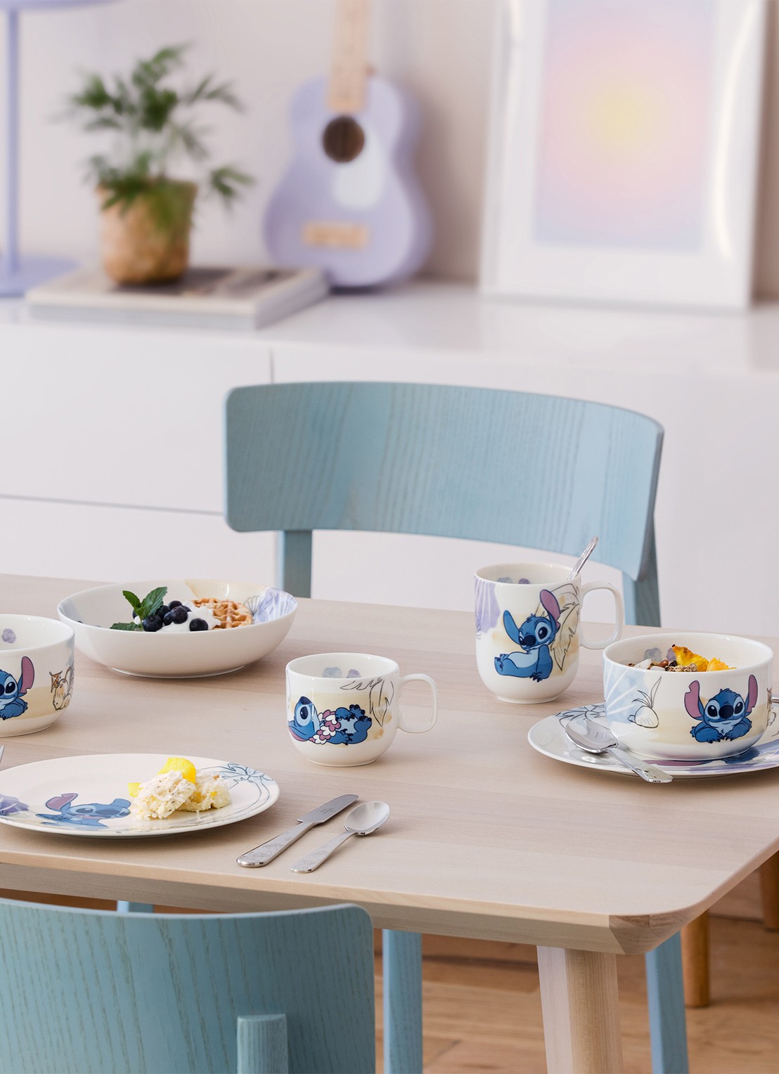 Villeroy & Boch Disney Stitch diep kinderbord 18,5 cm - voorkant 3 blauw