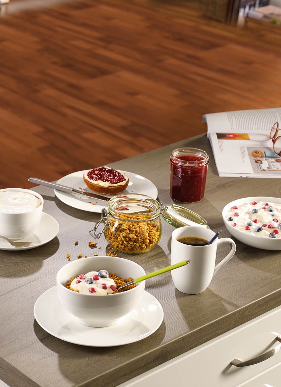 Villeroy & Boch For Me mok 37 cl - voorkant 2 gebroken wit