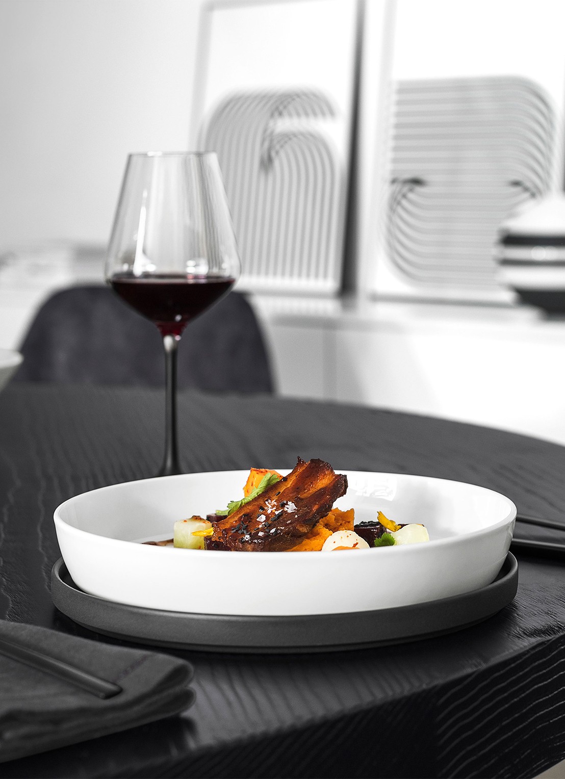 Villeroy & Boch Iconic La Boule Black & White serviesset 7-delig - detail 5 zwart