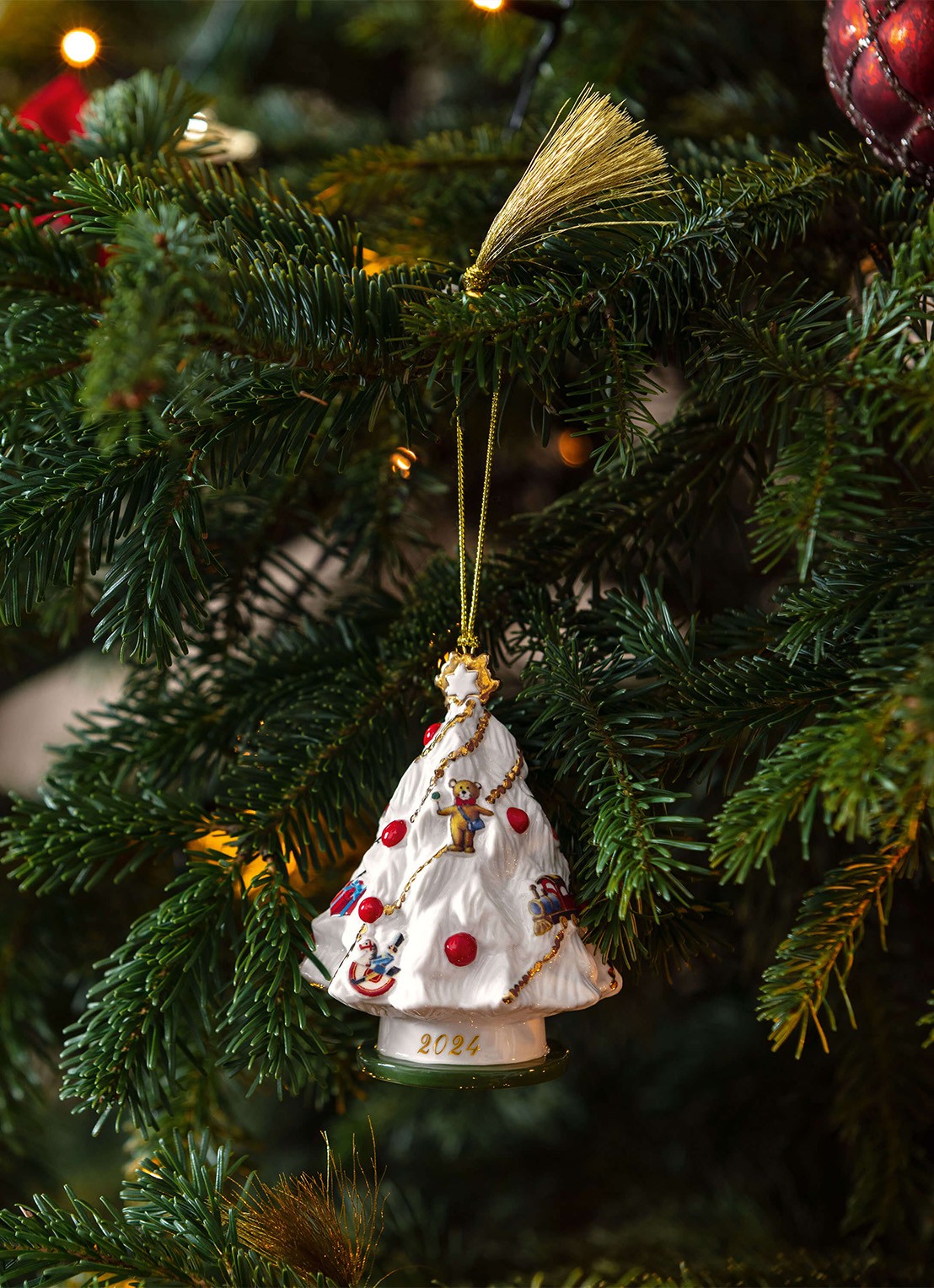 Villeroy & Boch Kerstboom 2024 kersthanger 10 cm - voorkant 2 wit