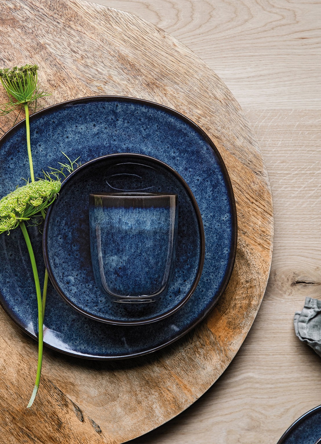 Villeroy & Boch Lave Bleu ontbijtbord 23 cm - detail donkerblauw