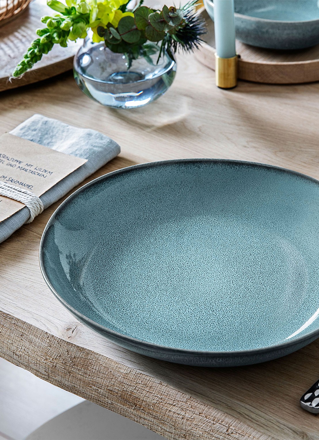 Villeroy & Boch Lave Glacé diep bord 28 cm - achterkant turquoise