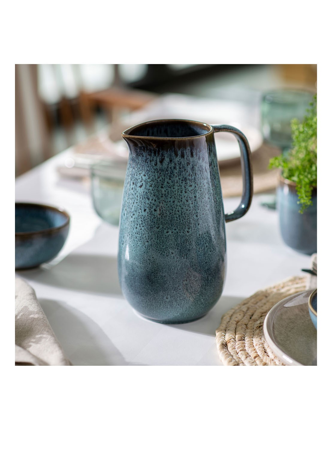 Villeroy & Boch Lave schenkkan 160 cl - voorkant 2 staalblauw
