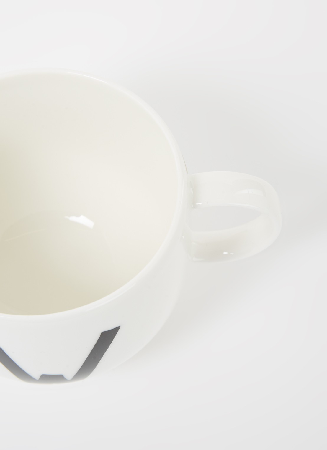 Villeroy & Boch Like Letters W mok 38 cl - detail gebroken wit