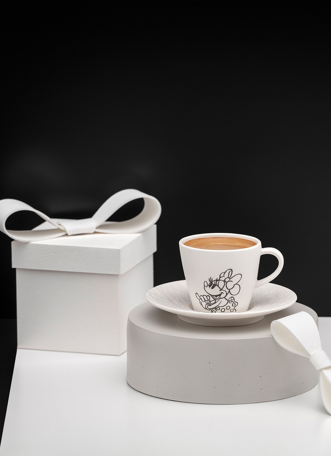Villeroy & Boch Manufacture Rock blanc - Mickey Mouse koffiekopje - achterkant 3 wit