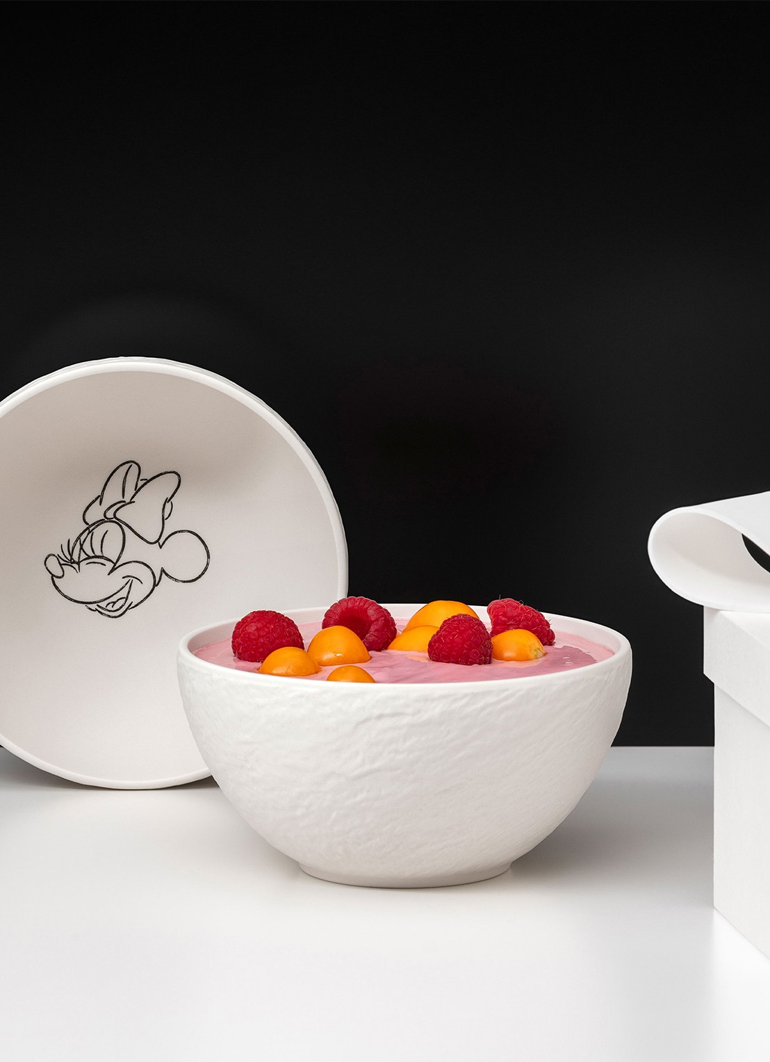 Villeroy & Boch Manufacture Rock blanc - Mickey Mouse kom 14 - detail 2 wit