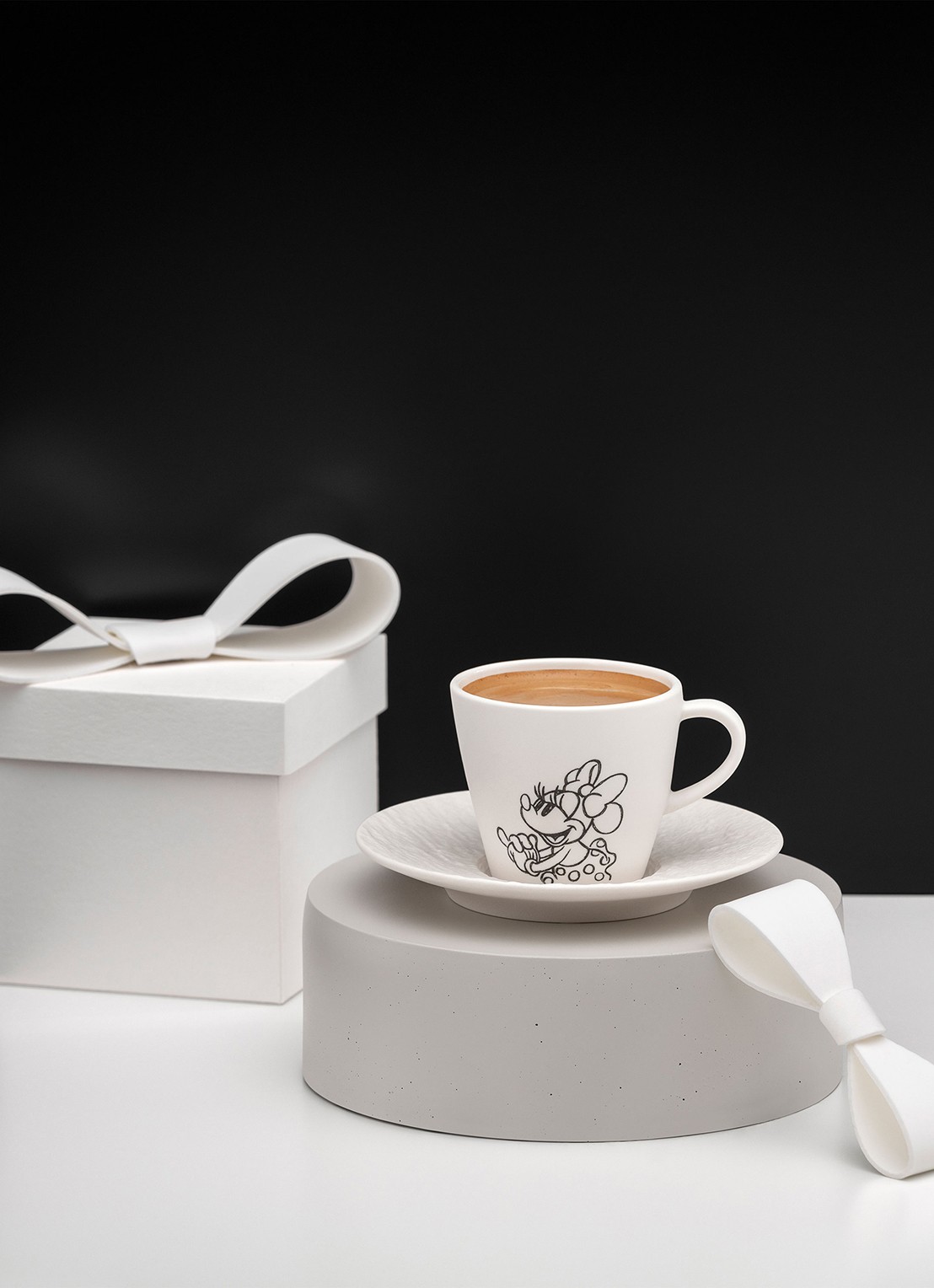 Villeroy & Boch Manufacture Rock blanc - Mickey Mouse schotel 15,5 - achterkant 3 wit