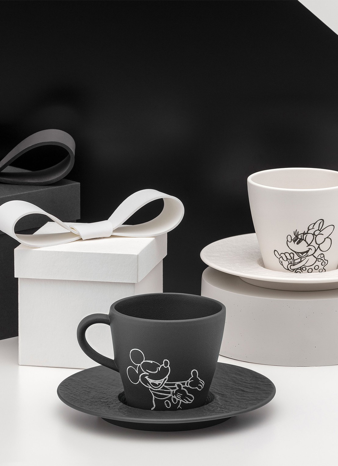 Villeroy & Boch Manufacture Rock blanc - Mickey Mouse schotel 15,5 - voorkant 2 wit