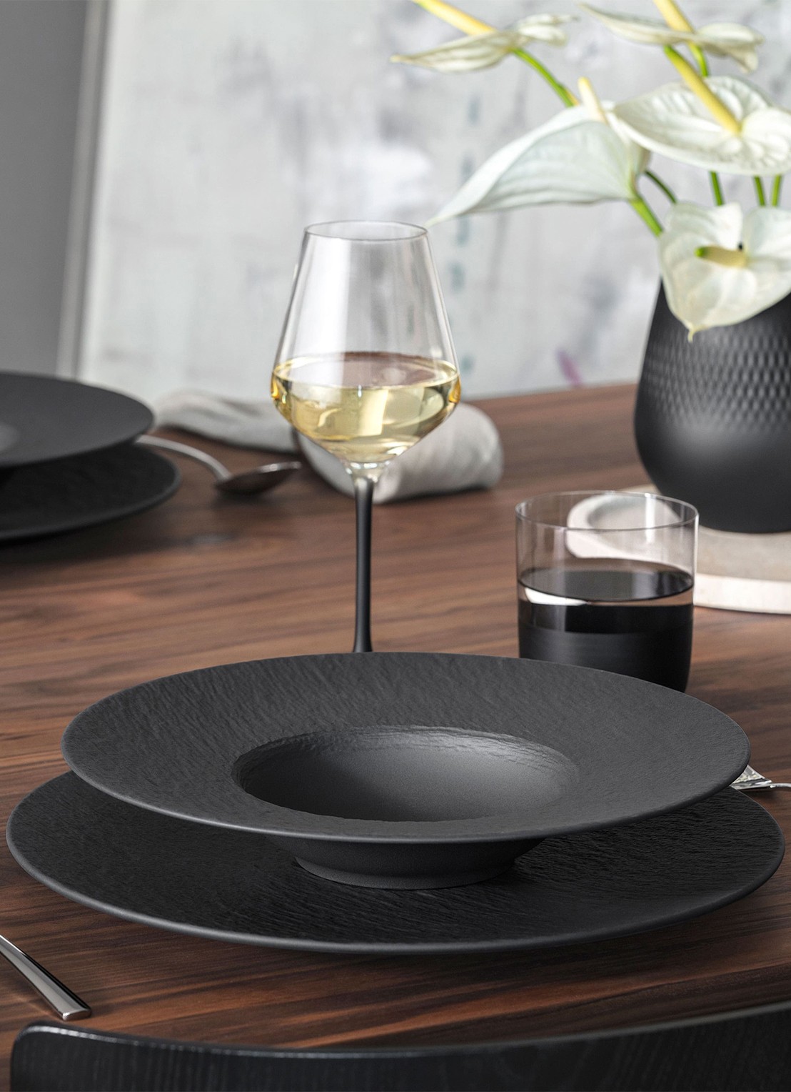 Villeroy & Boch Manufacture Rock diep bord 28 cm - detail 3 antraciet