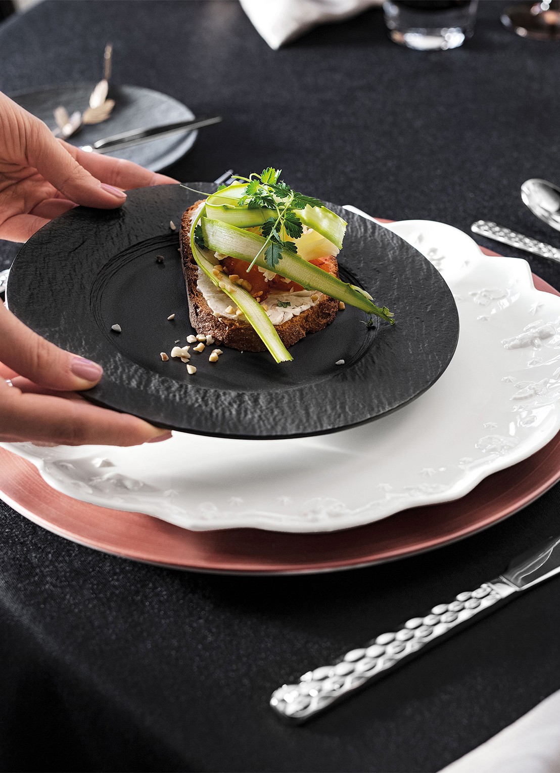 Villeroy & Boch Manufacture Rock ontbijtbord 22 cm - achterkant 3 antraciet