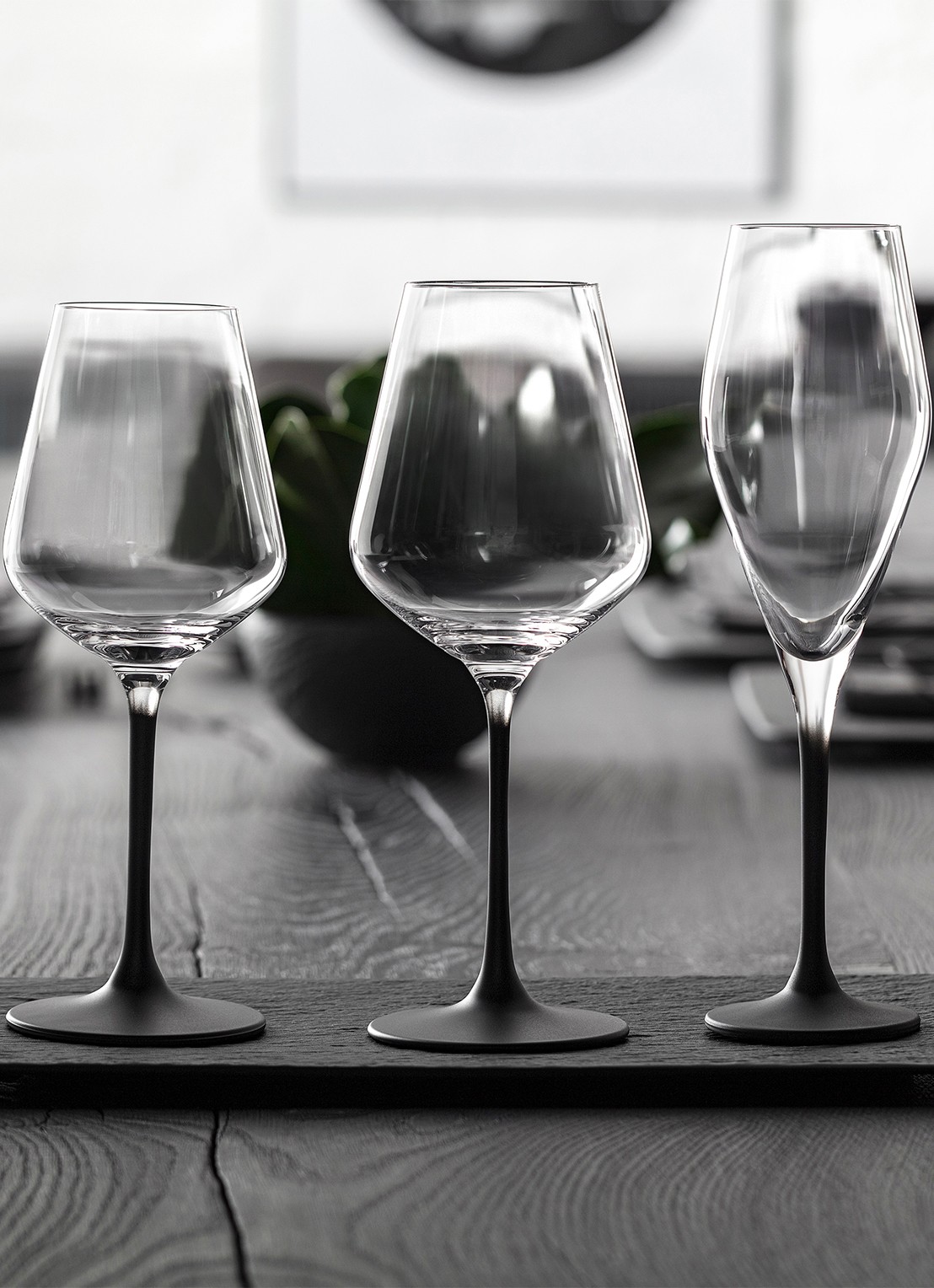 Villeroy & Boch Manufacture Rock witte wijnglas 38 cl set van 4 - voorkant 2 zwart