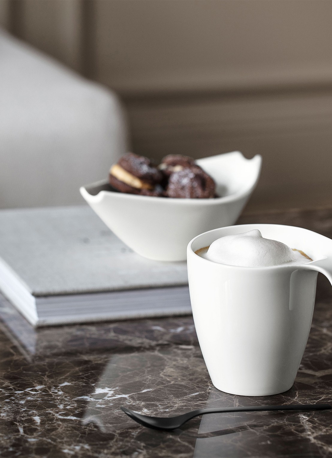 Villeroy & Boch Mok Flow 34 cl - achterkant 5 gebroken wit