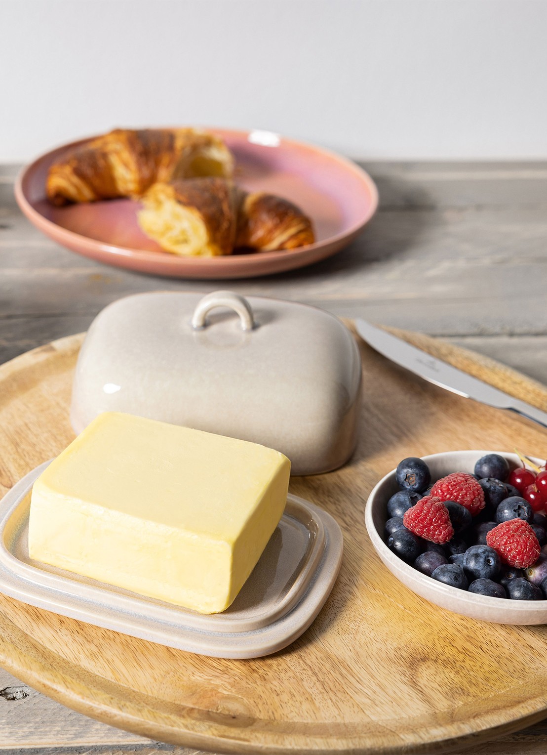 Villeroy & Boch Perlemor botervloot 15,5 cm - voorkant 2 zand