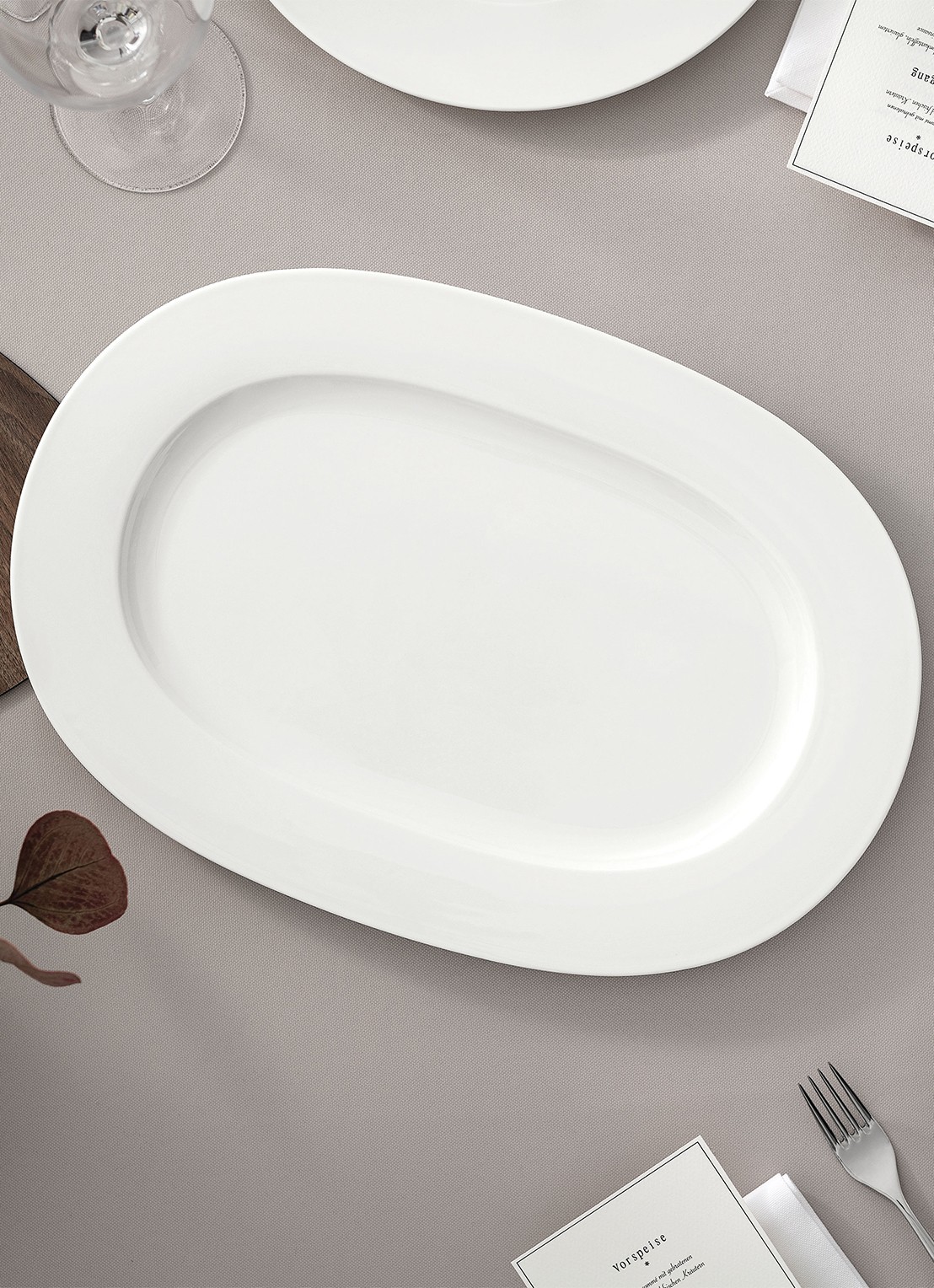 Villeroy & Boch Royal serveerschaal 41 cm - voorkant 2 gebroken wit