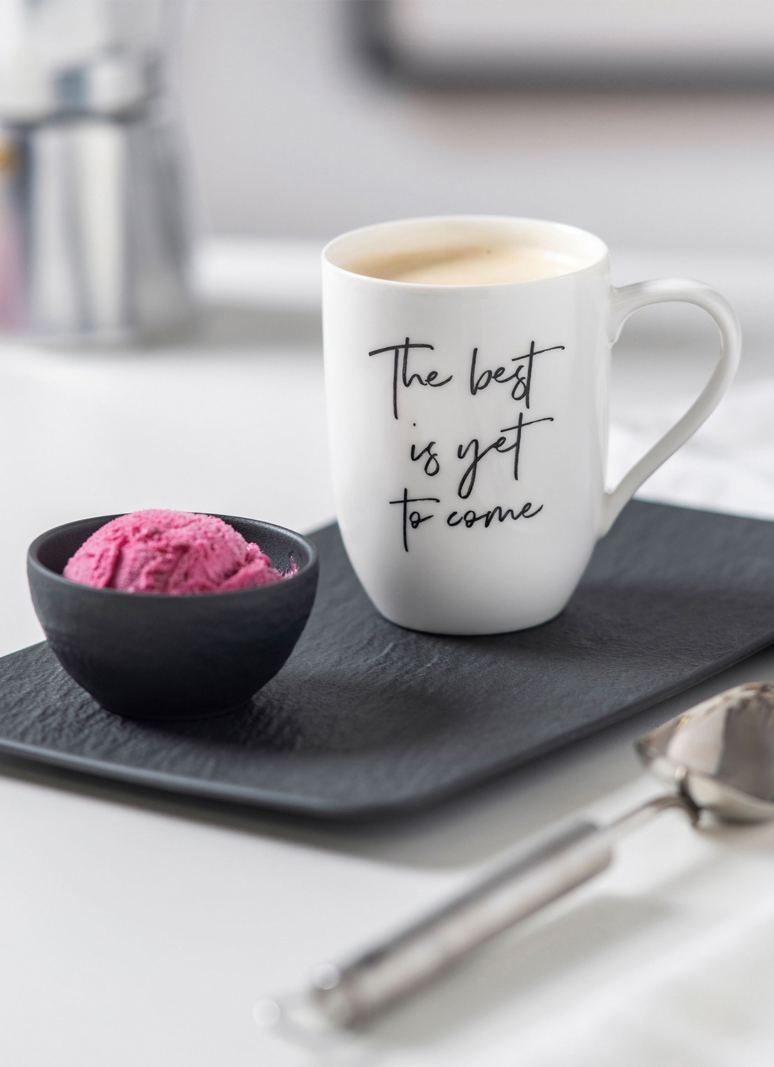 Villeroy & Boch Statement The Best Is Yet To Come kopje 34 cl - achterkant 4 gebroken wit