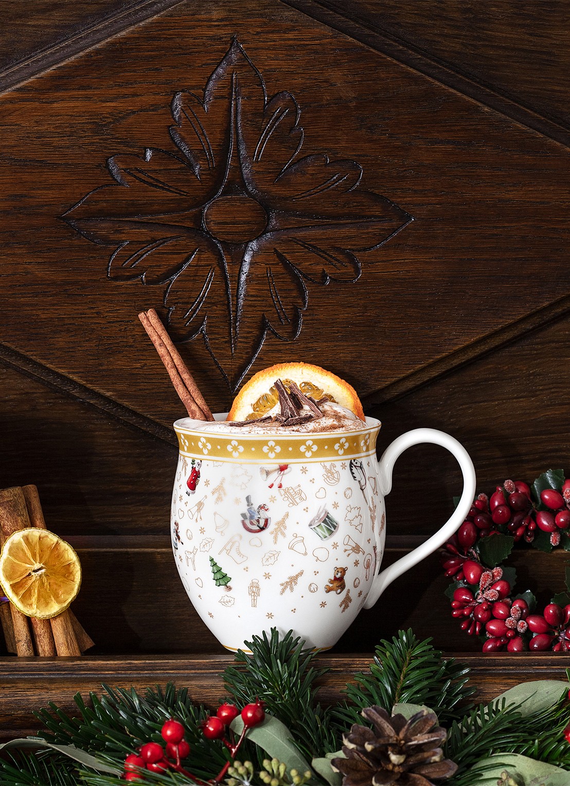 Villeroy & Boch Toy's Delight jubileumeditie kerst kopje 34 cl - voorkant 2 goud