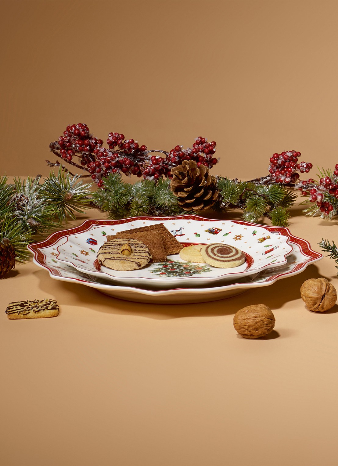 Villeroy & Boch Toy's Delight Kerst Bordenset 8-delig - achterkant 7 gebroken wit
