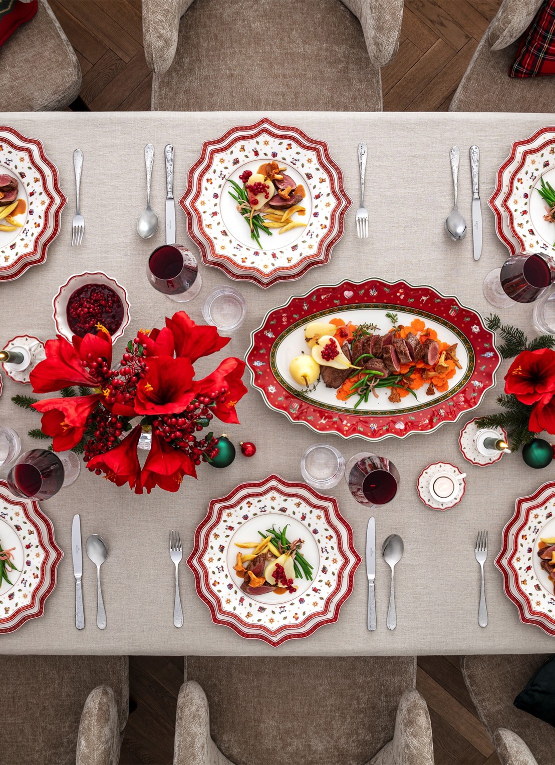 Villeroy & Boch Toy's Delight Kerst gebaksbordje 18 cm - achterkant steenrood