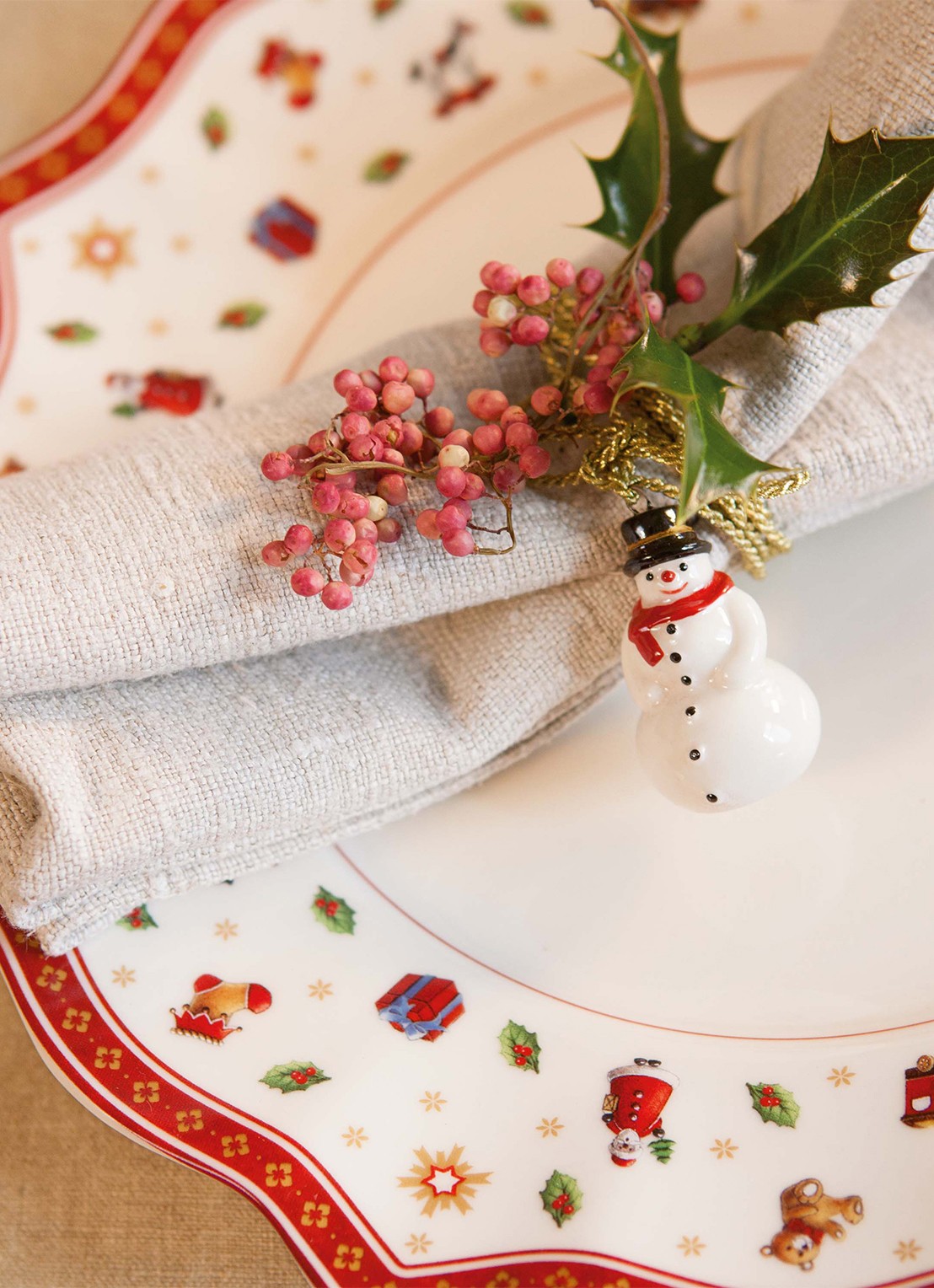 Villeroy & Boch Toy's Delight Kerst onderbord 31 cm - achterkant 8 gebroken wit
