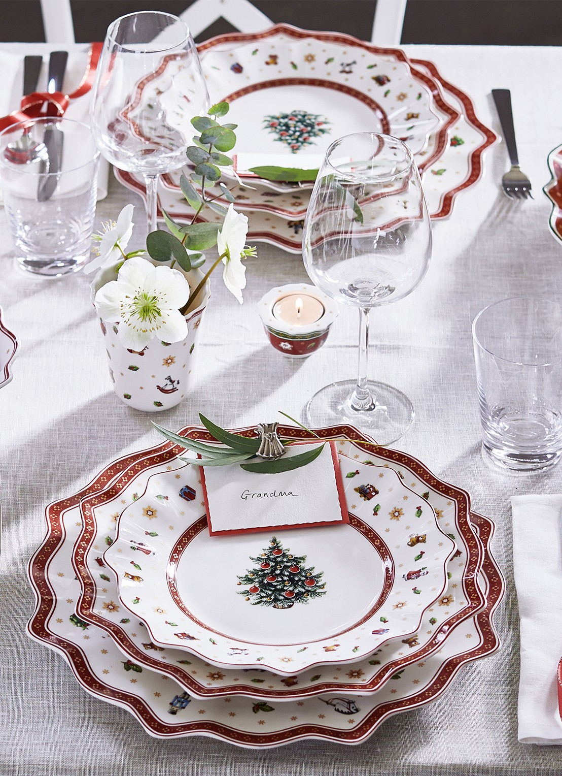 Villeroy & Boch Toy's Delight Kerst onderbord 35 cm - voorkant 2 steenrood