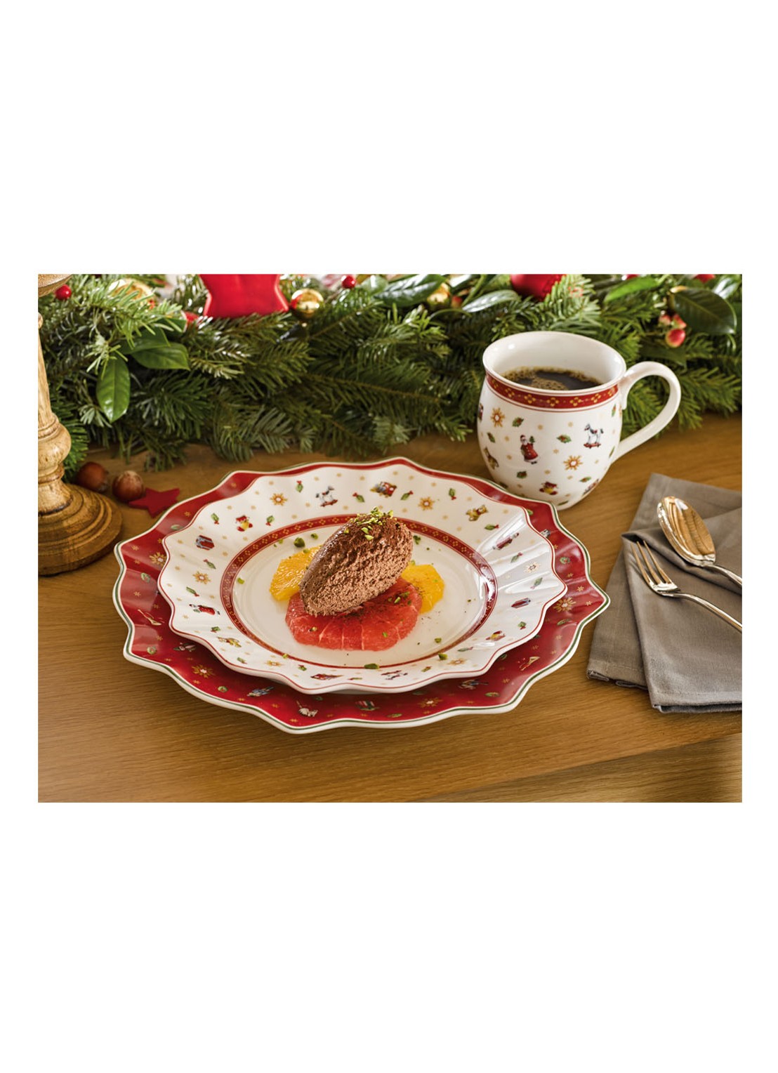 Villeroy & Boch Toy's Delight Kerst ontbijtbord 24 cm - voorkant 2 gebroken wit