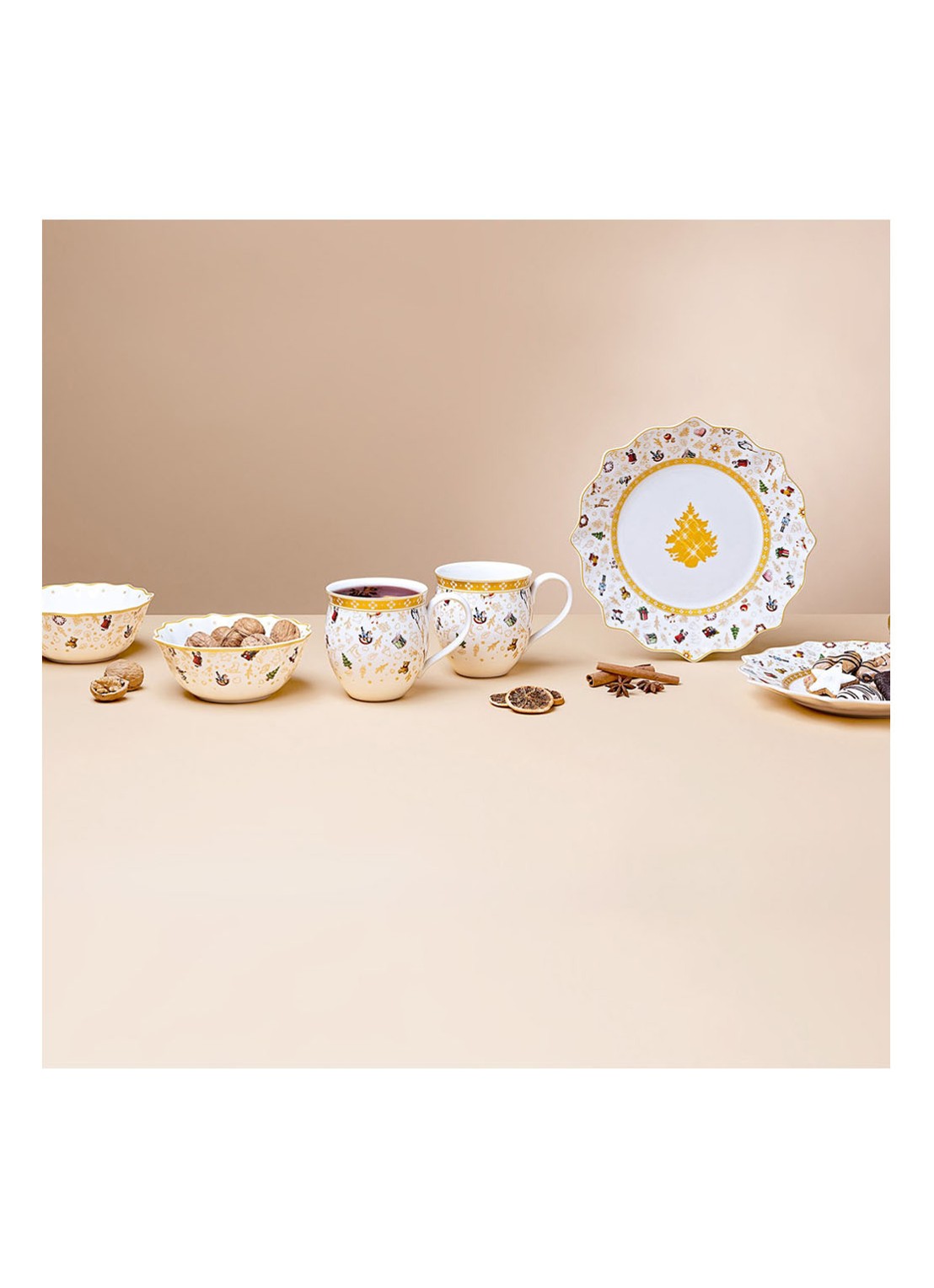 Villeroy & Boch Toy's Delight kerst serviesset 6-delig  - detail 2 gebroken wit