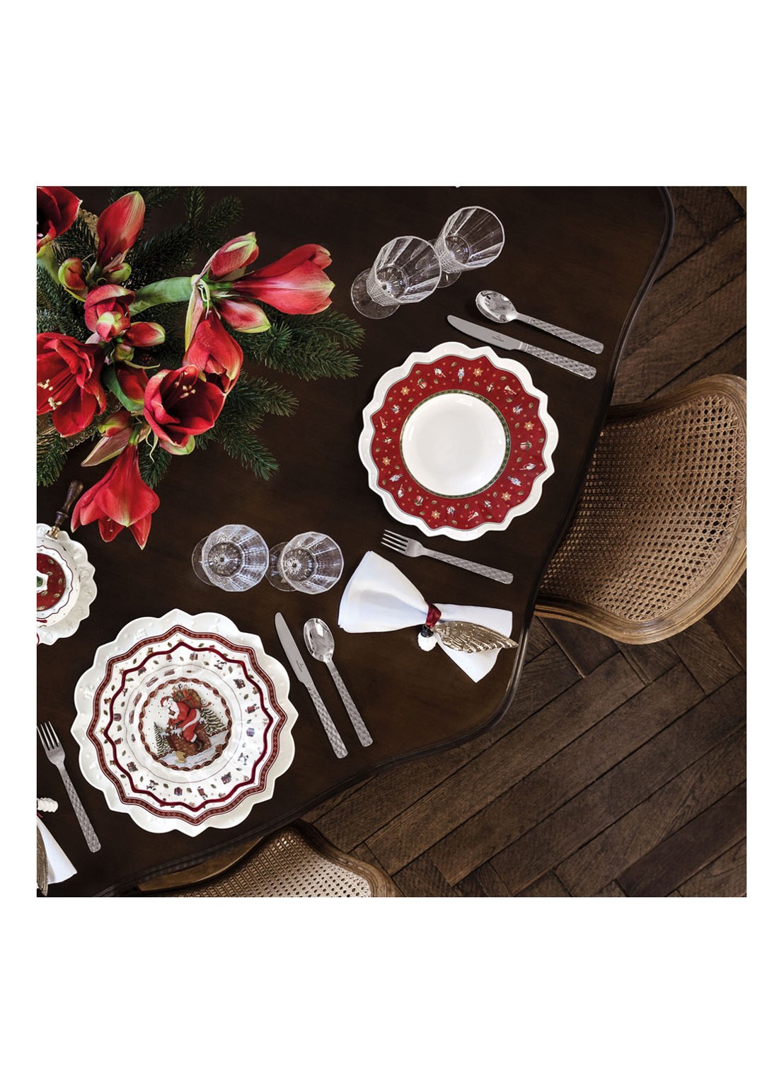 Villeroy & Boch Toy's Delight Kerst soepbord 26 cm - detail steenrood