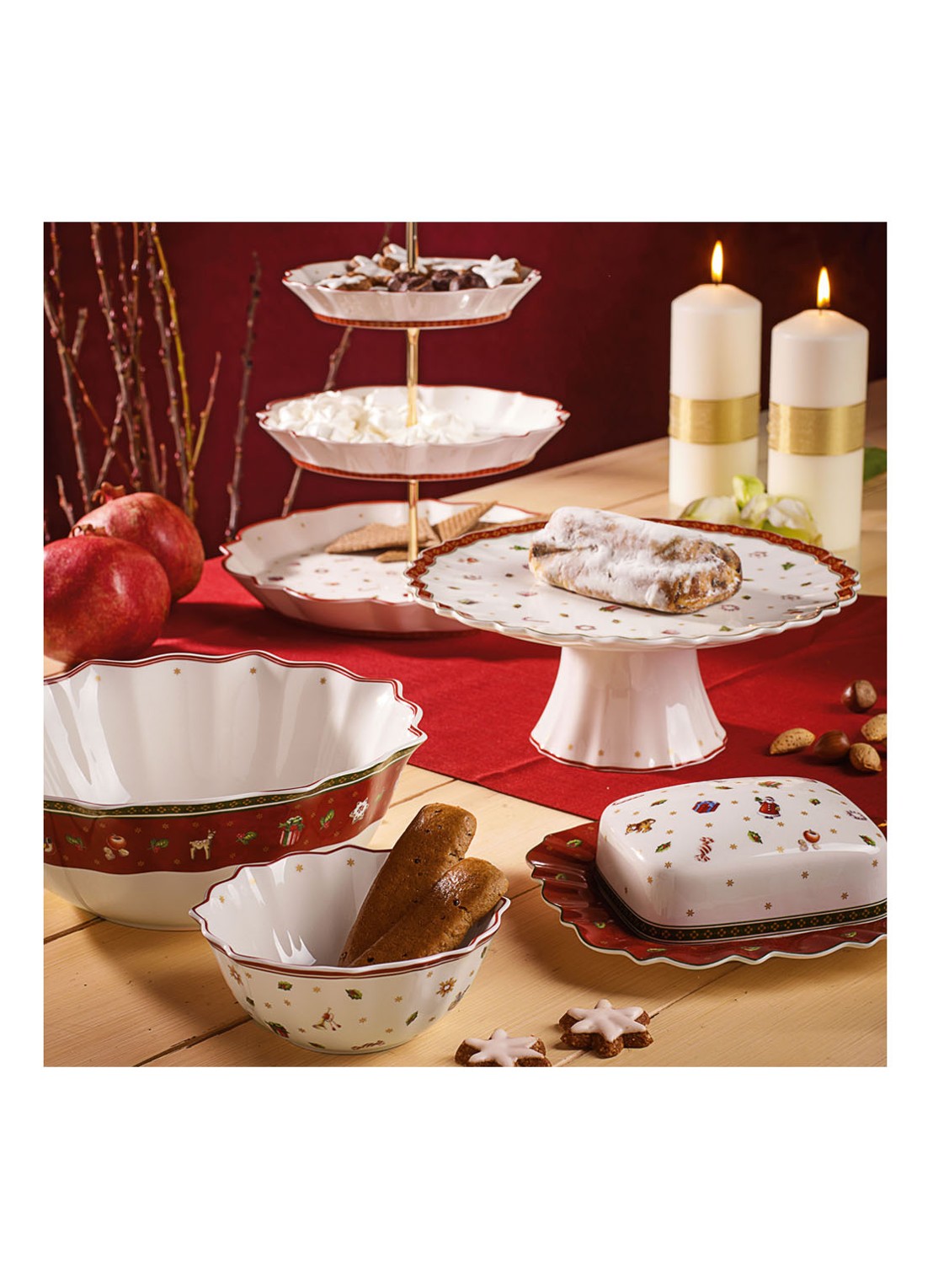 Villeroy & Boch Toy's Delight Kerst taartplateau 21 cm - detail 2 steenrood