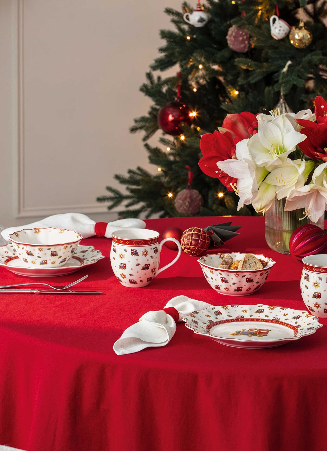 Villeroy & Boch Toy's Delight mok set van 4 - achterkant 3 gebroken wit
