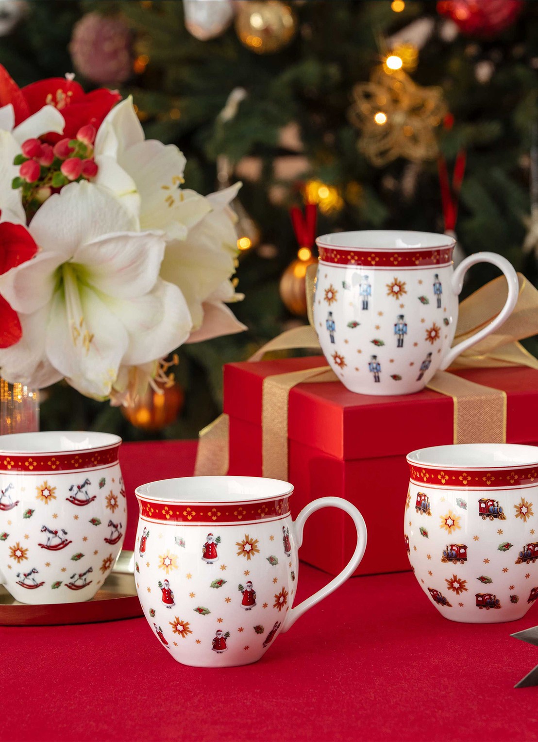 Villeroy & Boch Toy's Delight mok set van 4 - voorkant 2 gebroken wit