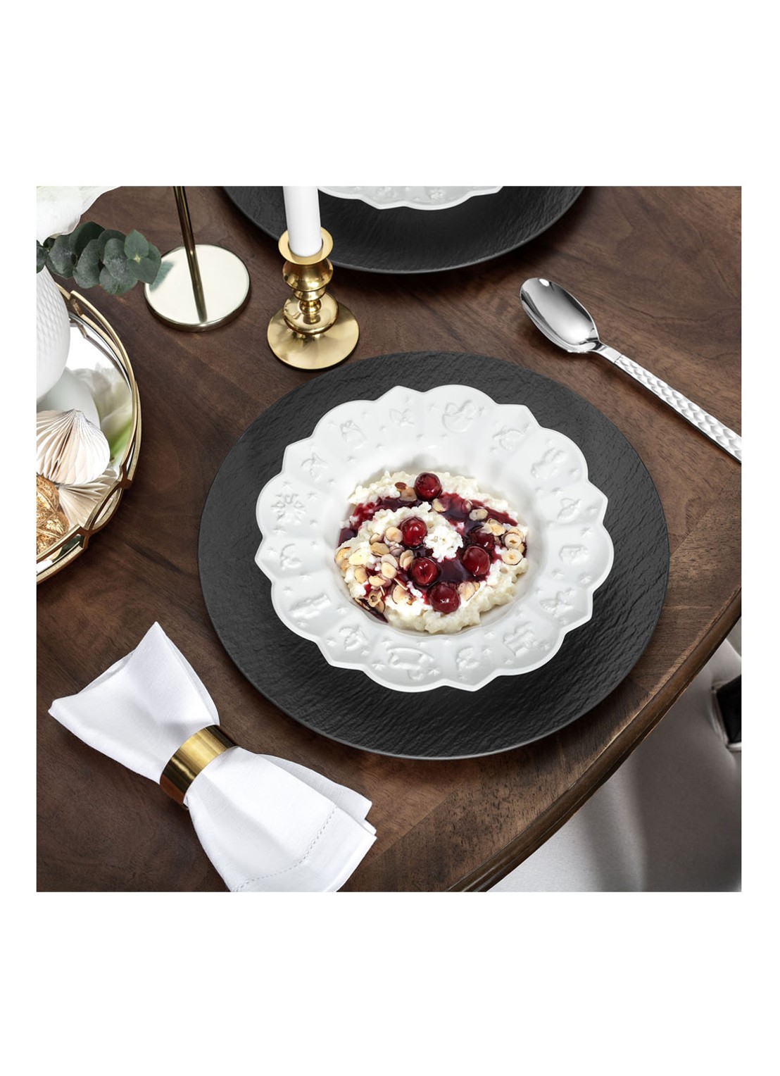 Villeroy & Boch Toy's Delight Royal Classic diep bord 23,5 cm  - detail 5 gebroken wit