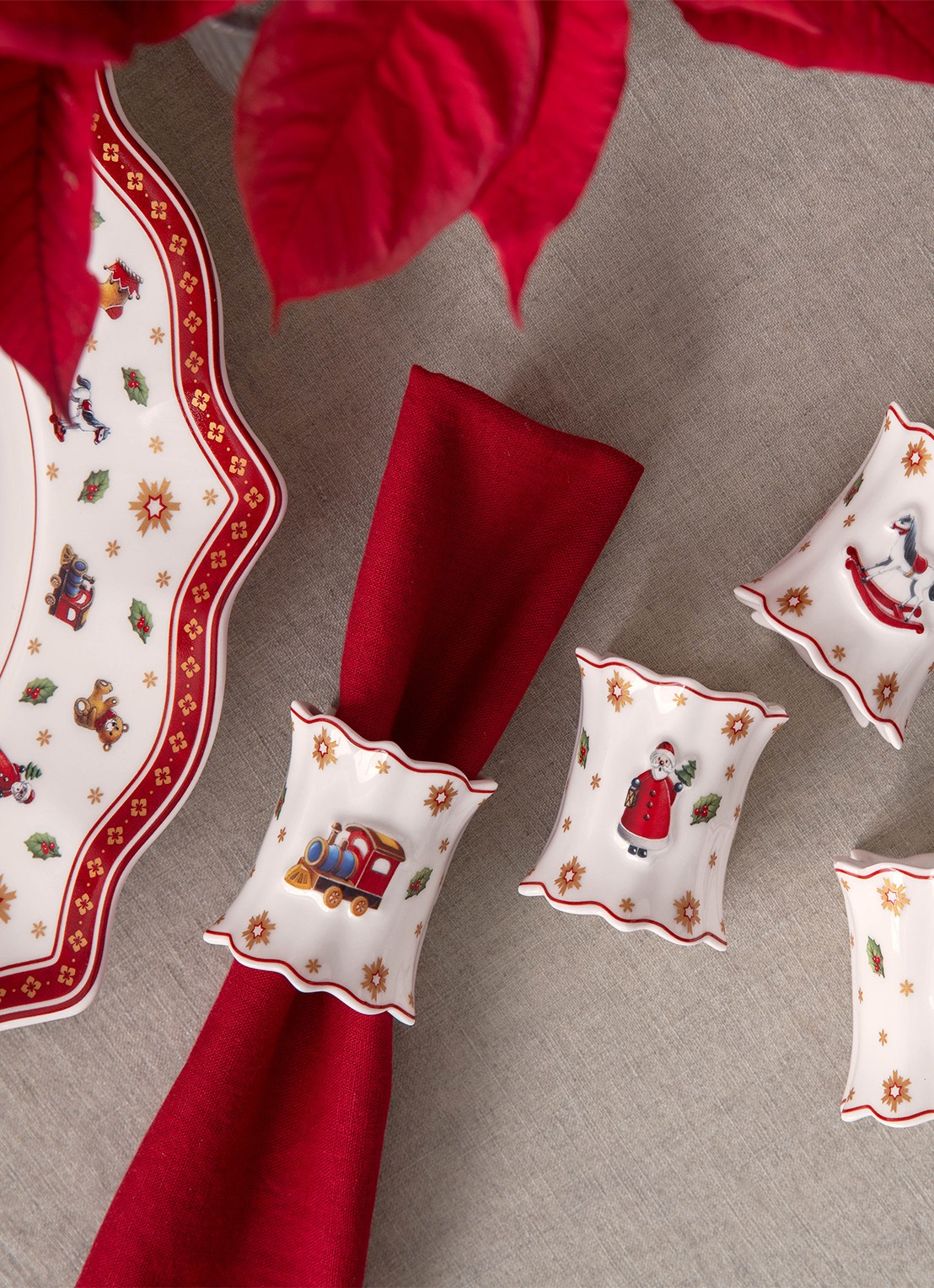 Villeroy & Boch Toy's Delight servetringen set van 4 - voorkant 2 rood