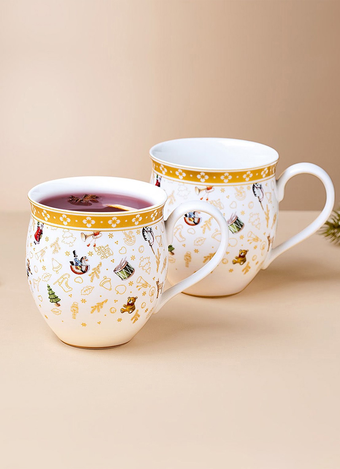 Villeroy & Boch Toys Delight kerstmok 35 cl set van 2 - voorkant 2 goud