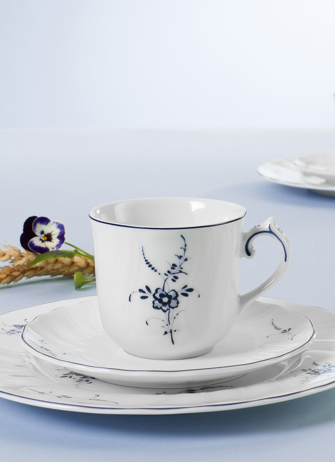 Villeroy & Boch Vieux Luxembourg espressokopje 10 cl - voorkant 3 gebroken wit