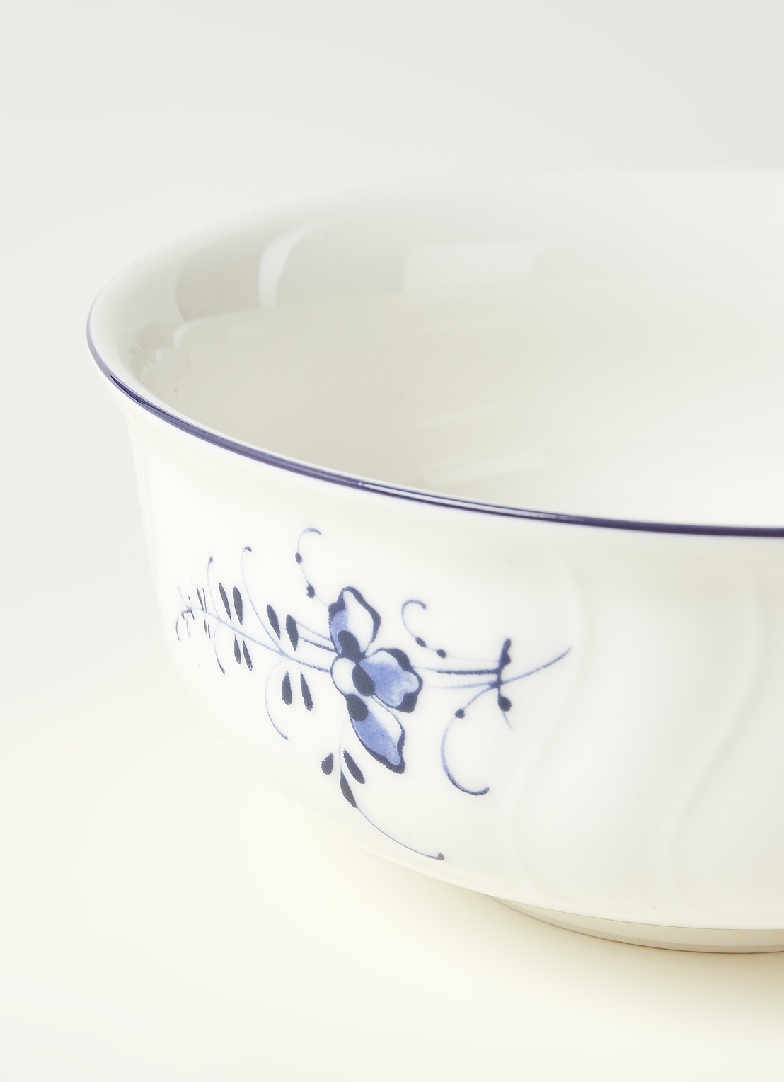 Villeroy & Boch Vieux Luxembourg kom 13 cm - detail 2 gebroken wit